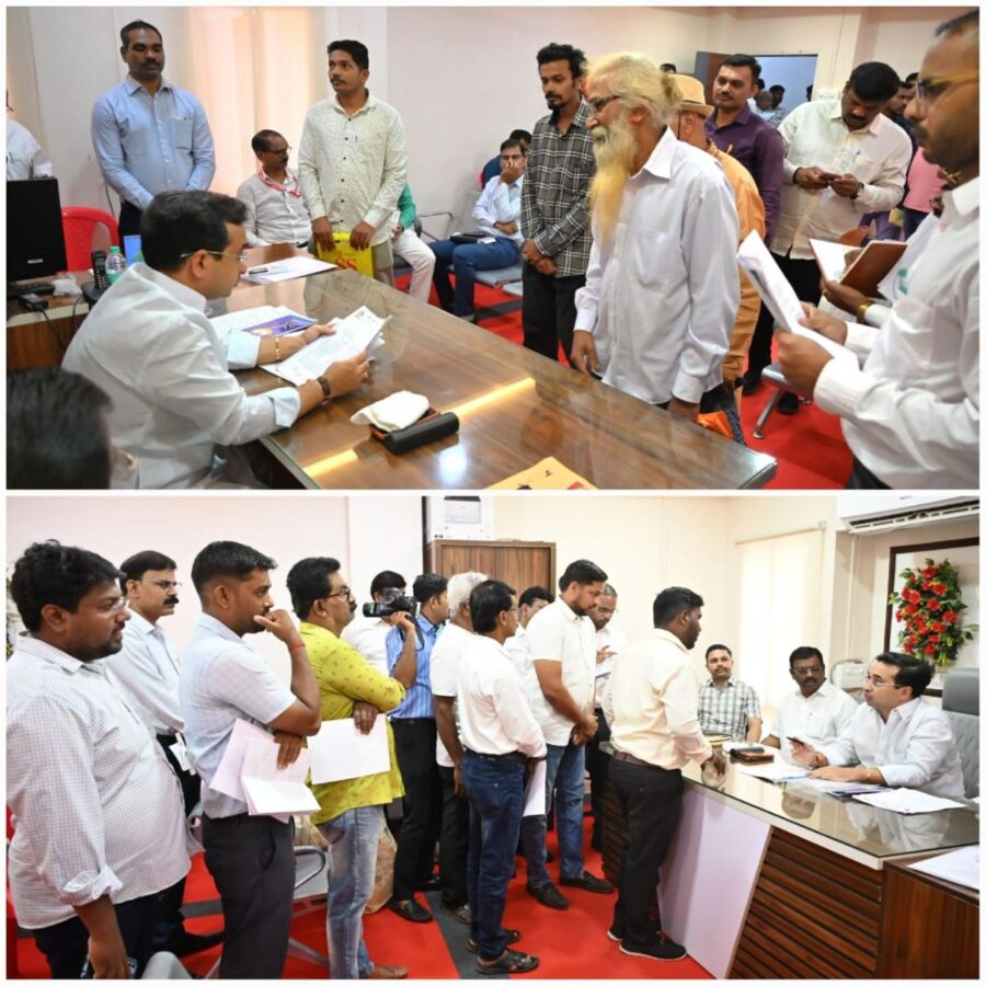 पालकमंत्री संपर्क कार्यालयात नागरिकांशी थेट संवाद