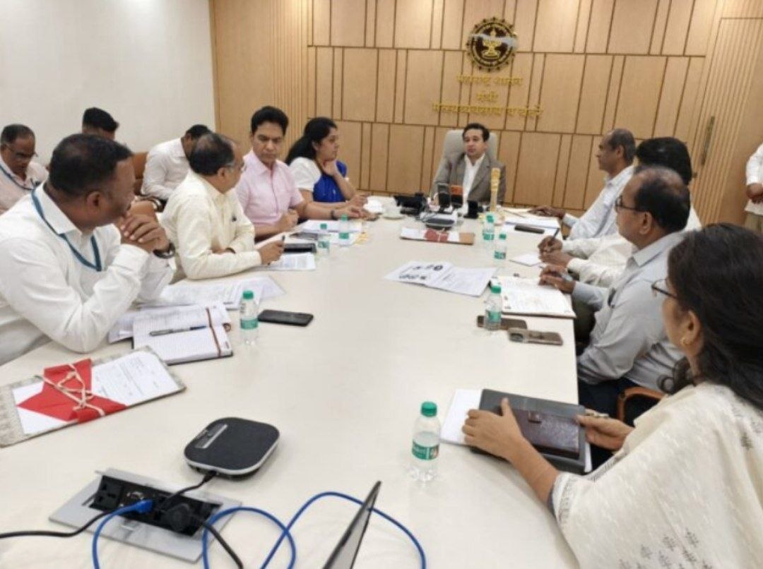 ड्रोनच्या मदतीने सागरी सुरक्षेला बळ, नवीन दहा ड्रोन खरेदी करा