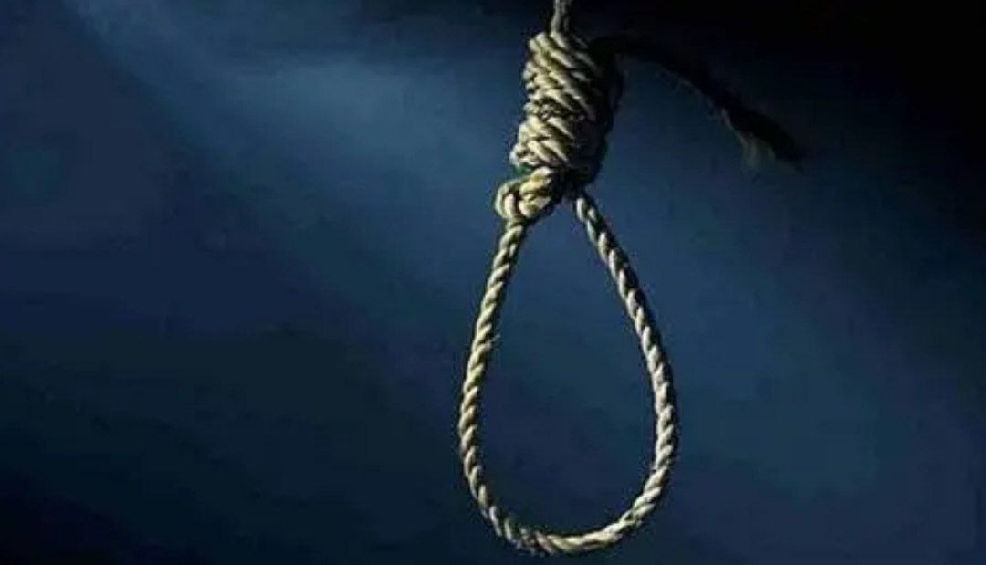 ओरोस येथे युवतीची गळफासाने आत्महत्या