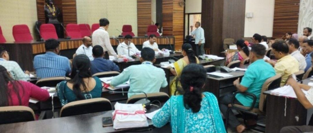 विकास कामांना चालना; सुधारित अंदाजपत्रक सर्वसाधारण सभेकडे पाठविण्याची शिफारस