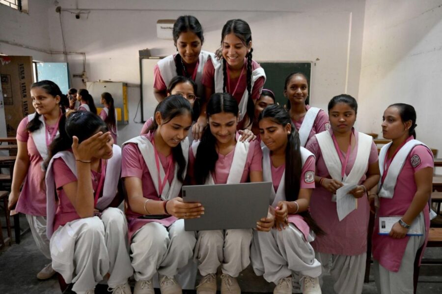 बारावीचा निकाल जाहीर, यंदाही मुलींनीच मारली बाजी, असा पहा निकाल