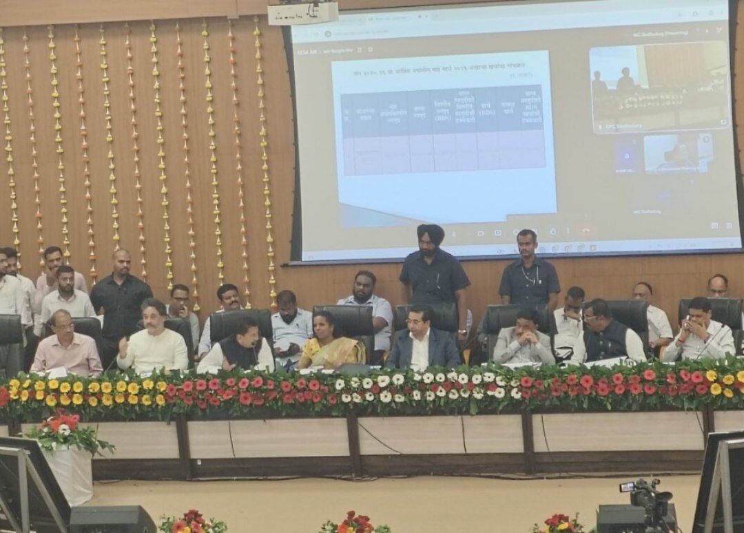 जिल्हा नियोजन समिती सभेत वनविभागाच्या कामकाजावर आमदार निलेश राणे यांचा सवाल
